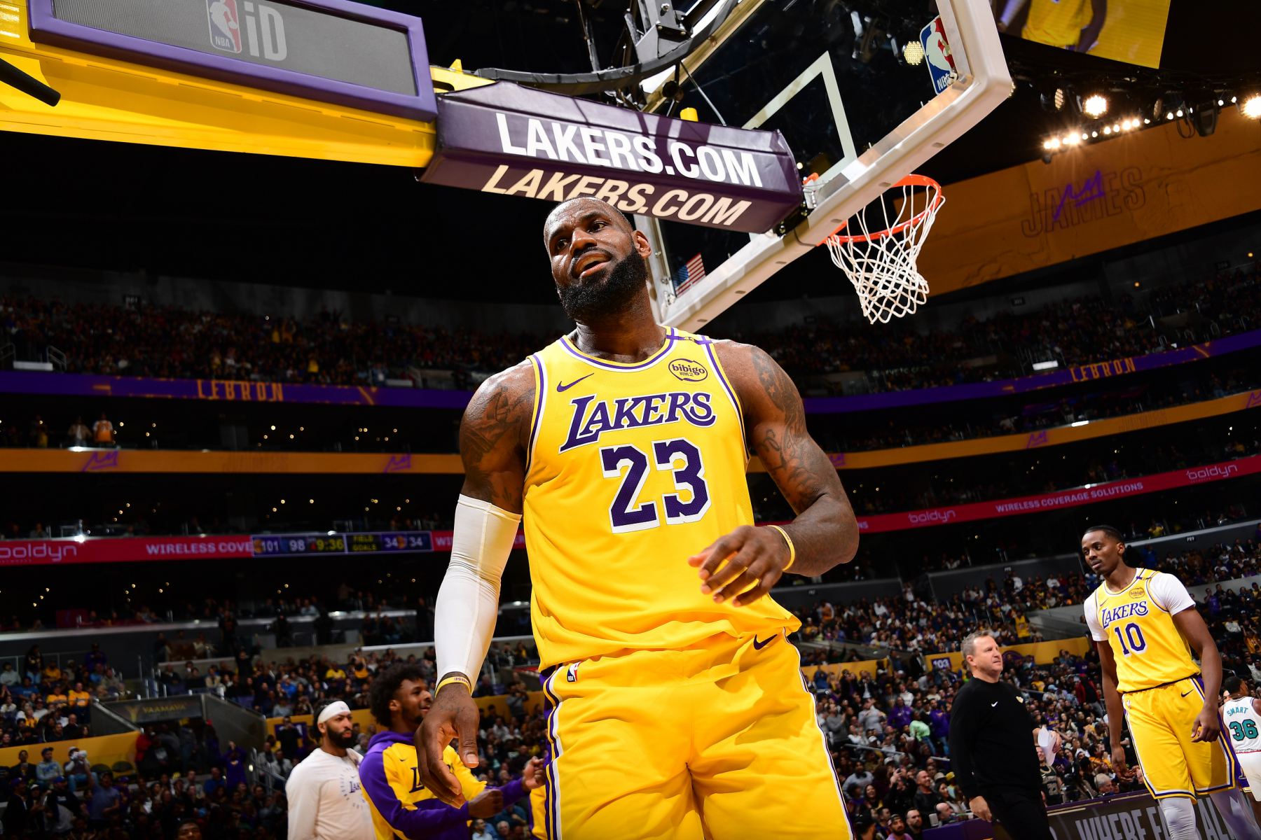 Shams: James chính thức được phép tập luyện và sẽ được đánh giá lại sau 1-2 tuần