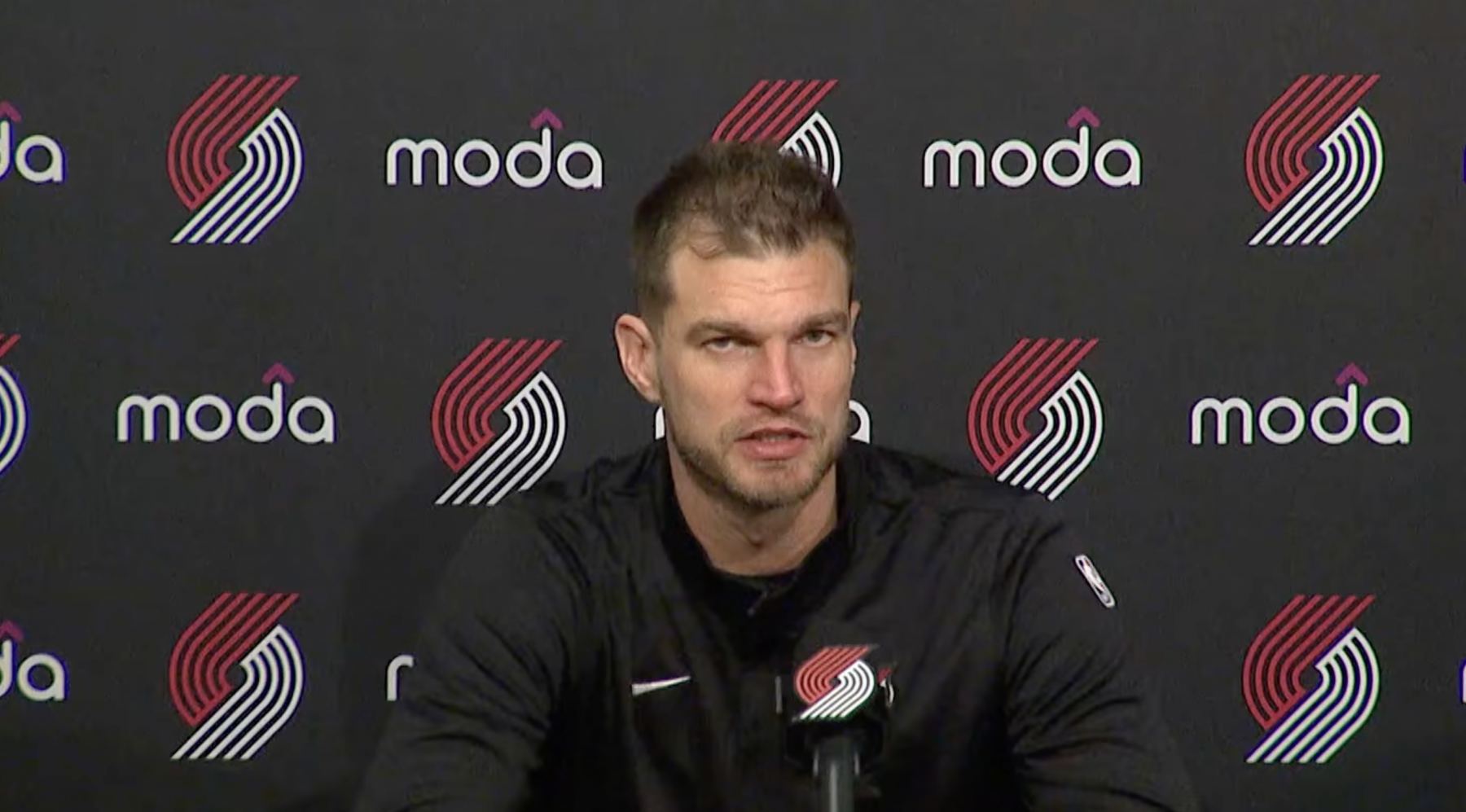 Split: Với một số 5 như Reese có thể mở ra khoảng trống, hàng công của chúng tôi hoàn toàn khác.