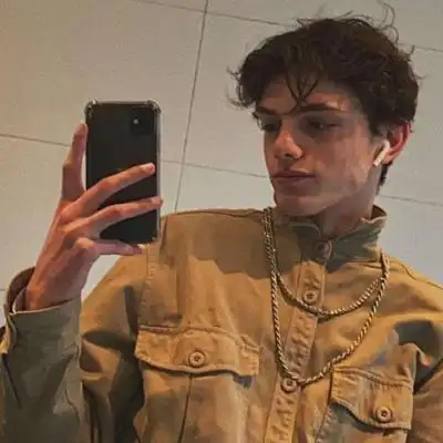 6686体育海外作者Briar