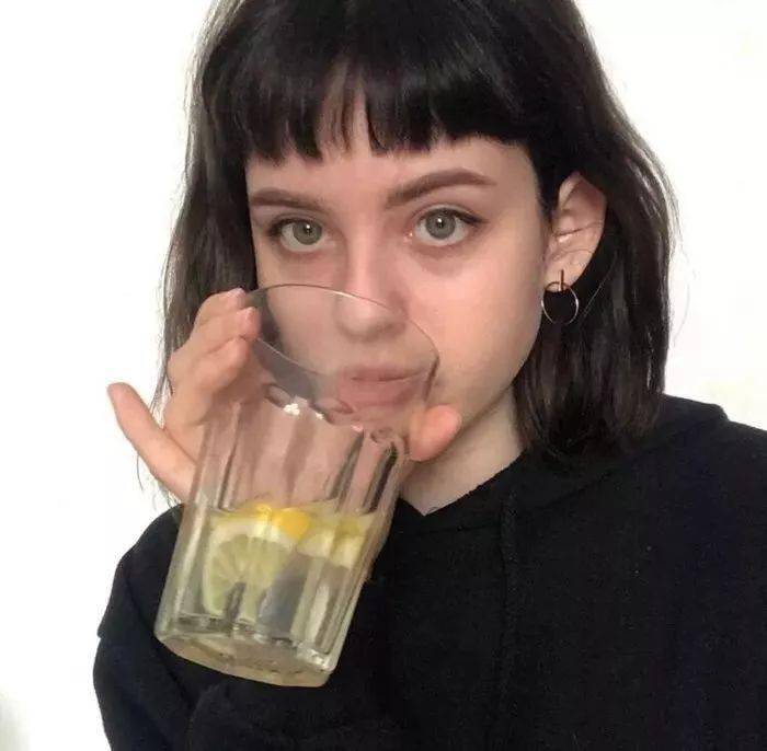 6686体育中级作者Deborah