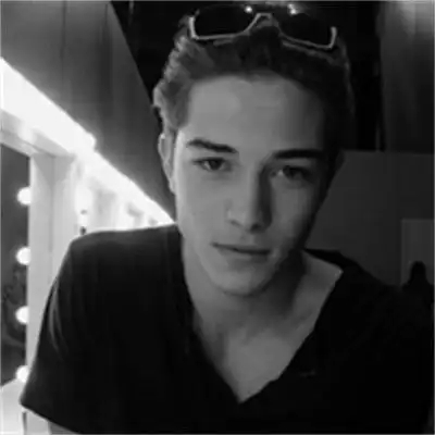 6686体育钻石作者与长辞