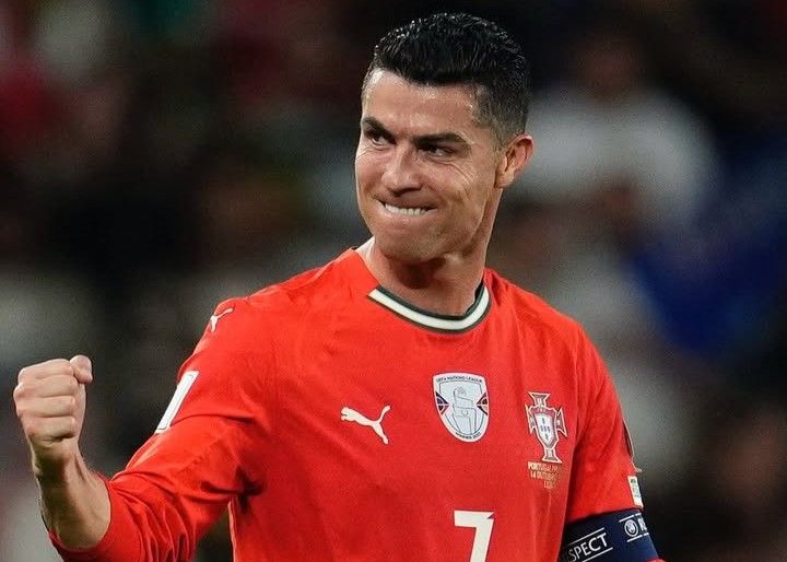 Vắng mặt trong trò chơi này do bị đình chỉ! Cristiano Ronaldo đăng thông điệp lên mạng xã hội cổ vũ đồng đội: đoàn kết và chiến đấu vì Bồ Đào Nha