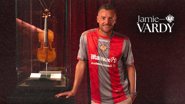 Vardy ghi bàn vào lưới Atalanta, ghi bàn thắng đầu tiên trong sự nghiệp ở Serie A