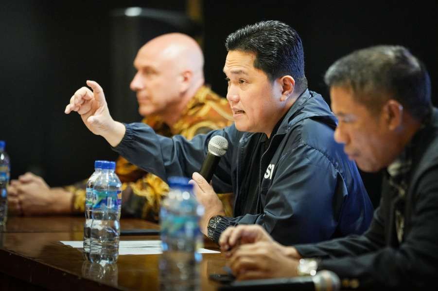 Thohir: Đừng quá vội vàng trong việc lựa chọn huấn luyện viên. Ai nói Van Gaal muốn dẫn dắt Indonesia là nói dối