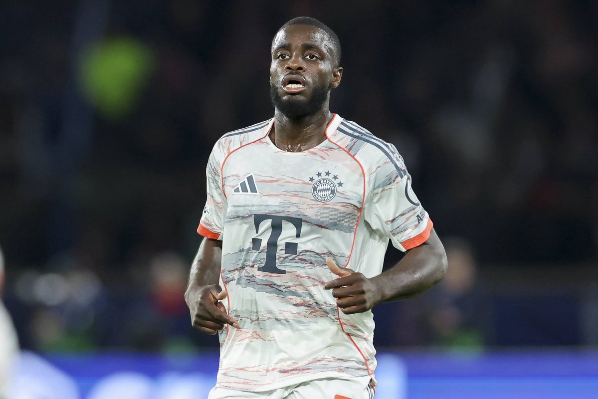 De Sky: Real Madrid thực sự quan tâm đến Pamecano nhưng việc đàm phán gia hạn hợp đồng của cầu thủ này đang tiến triển thuận lợi