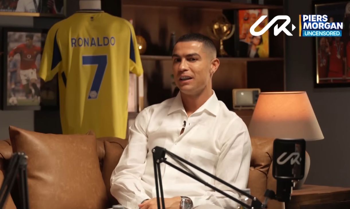 Cristiano Ronaldo: Tôi đã gặp người phụ nữ đưa cho tôi chiếc bánh hamburger Tôi sẽ làm điều gì đó đặc biệt cho cô ấy