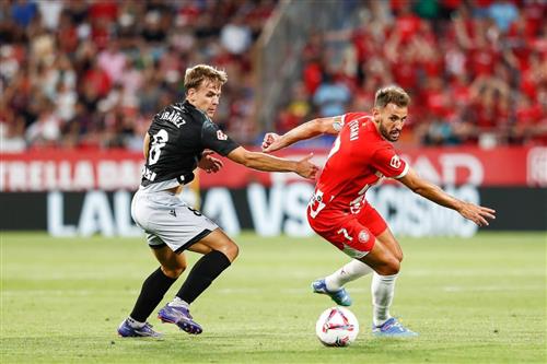 Girona đấu với Robo