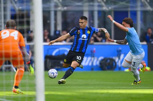 Inter Milan đấu với Lazio