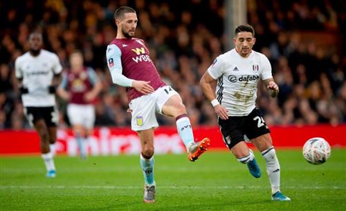 Aston Villa đấu với Fulham
