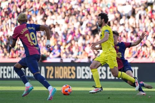 Barcelona đấu với Villarreal