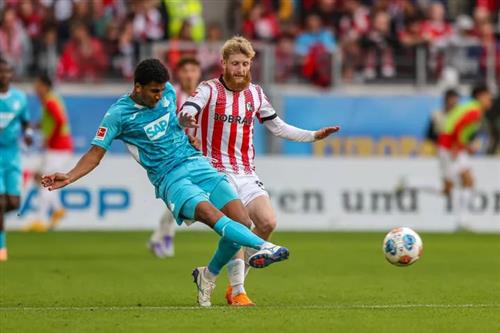 Freiburg đấu với Hoffenheim