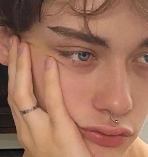 6686体育金牌作者Flynn