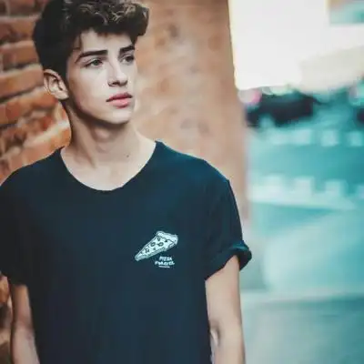 6686体育初级作者Tessa