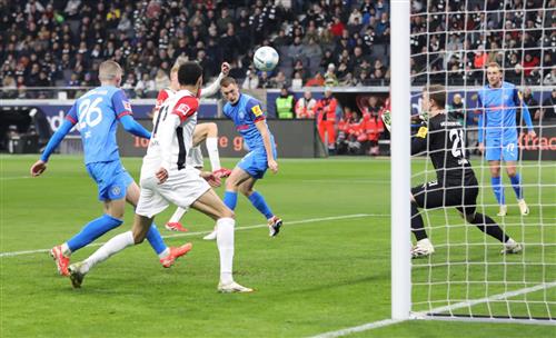 Eintracht Frankfurt vs Kiel Holstein