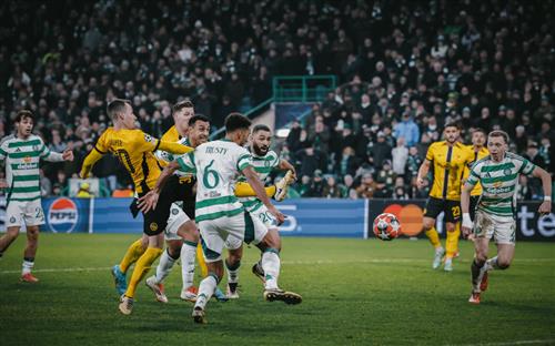 Chàng Trai Trẻ vs Sao Đỏ