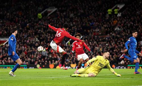 Manchester United đấu với Rangers