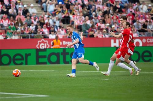 Girona đấu với Alaves